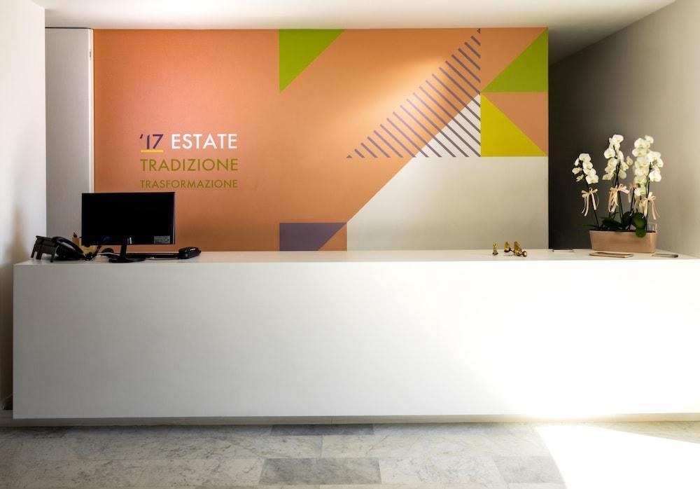 Hotel Esperia Alba Adriatica Ngoại thất bức ảnh